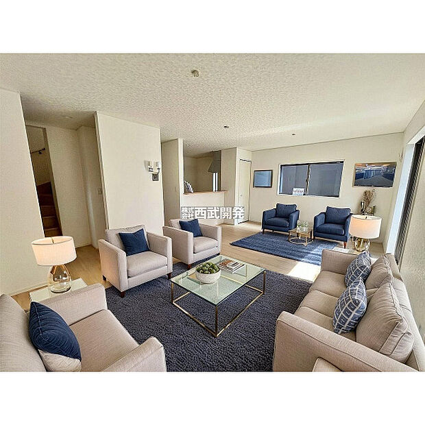 配置してある家具や小物はCGによるイメージです。LDK