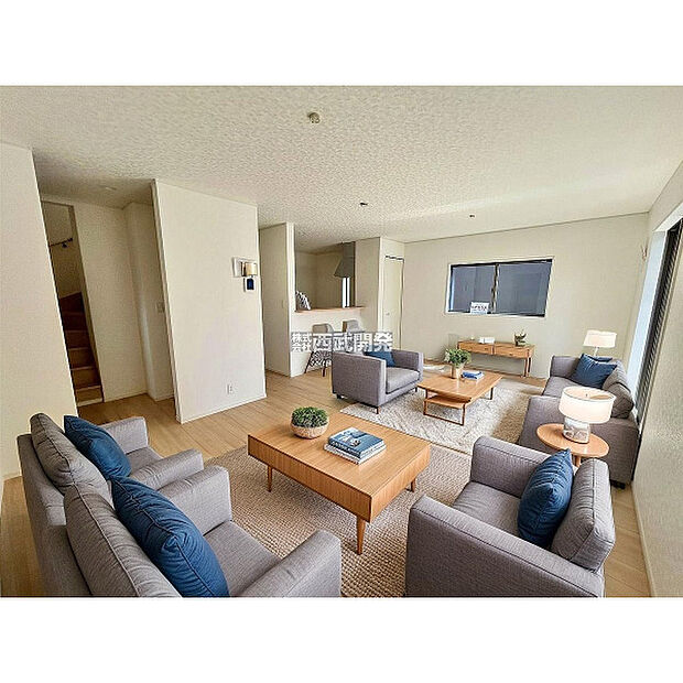 配置してある家具や小物はCGによるイメージです。LDK