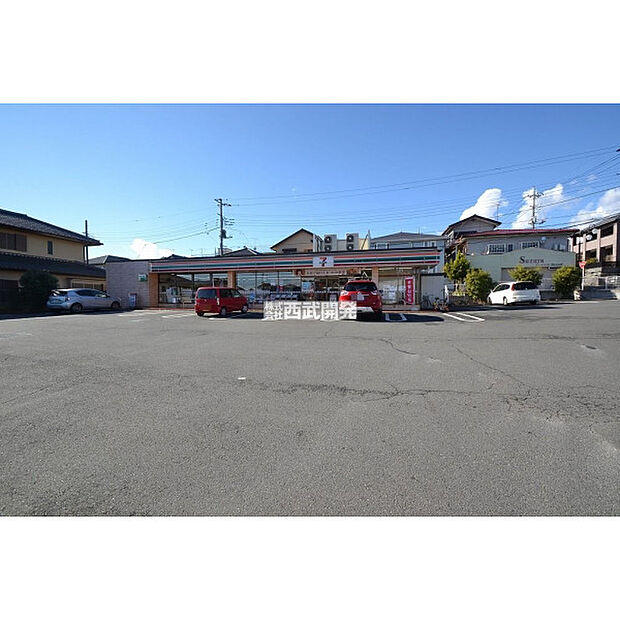 セブンイレブン入間新久店