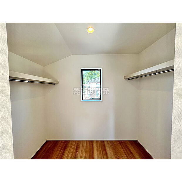 ウォークインクローゼット