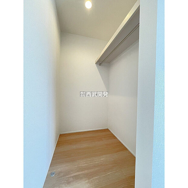 ウォークインクローゼット