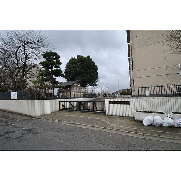 御狩場小学校