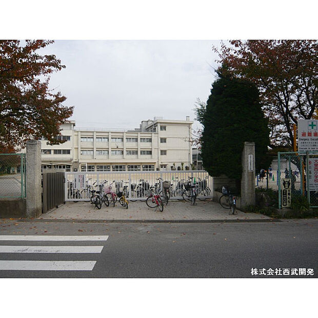 大東西小学校