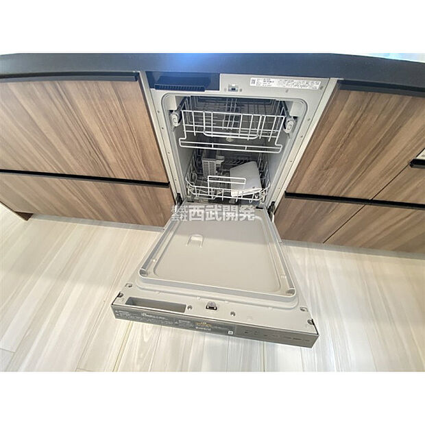フロントオープン食器洗い乾燥機