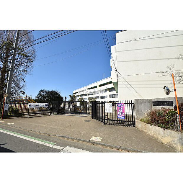 山王小学校