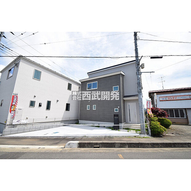 販売現地