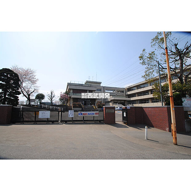 新久小学校