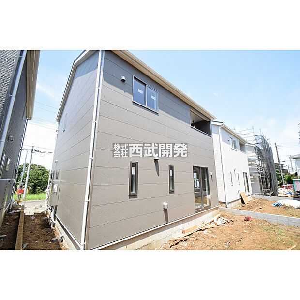 販売現地
