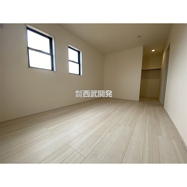 洋室7.5帖＋ウォークインクローゼット