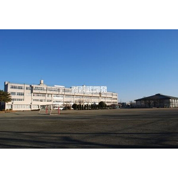毛呂山中学校
