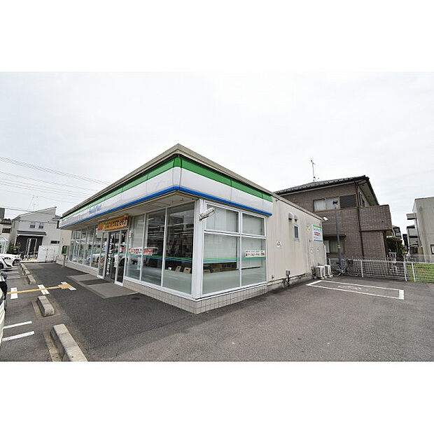 ファミリーマート川越岸町一丁目店