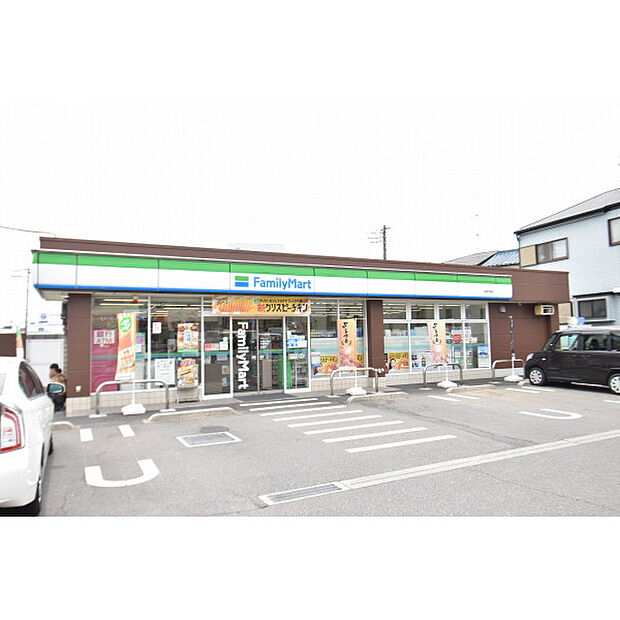 ファミリーマート 川越的場店