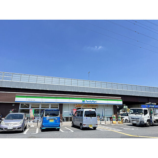 ファミリーマート川越今成四丁目店