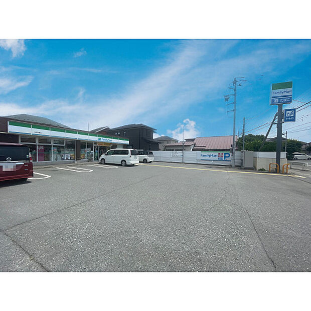 ファミリーマート川越笠幡店