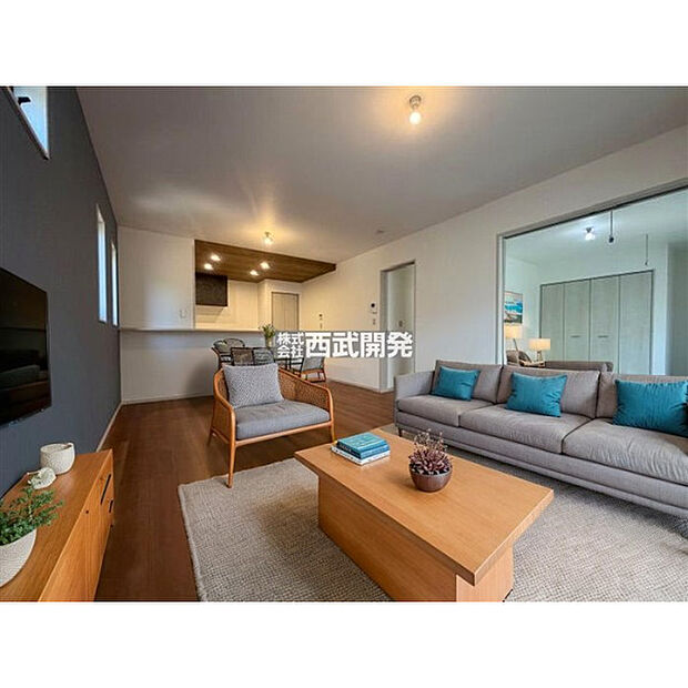 配置してある家具や小物はCGによるイメージです