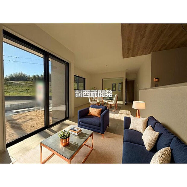 配置してある家具や小物はCGによるイメージです