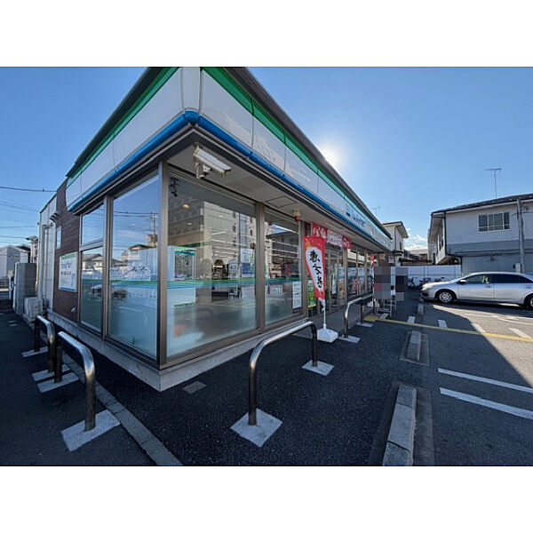 ファミリーマート新狭山二丁目店
