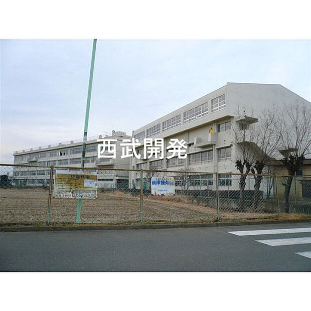 牛子小学校