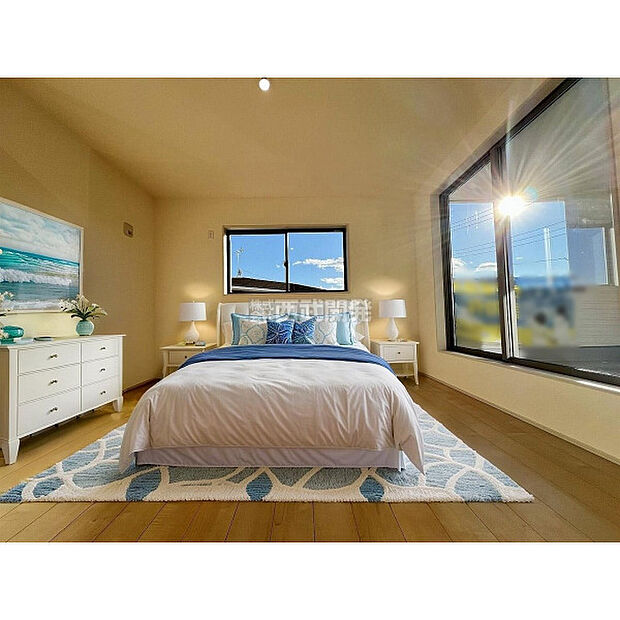 「配置してある家具や小物はCGによるイメージです」