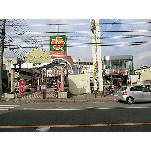 ライフ指扇店