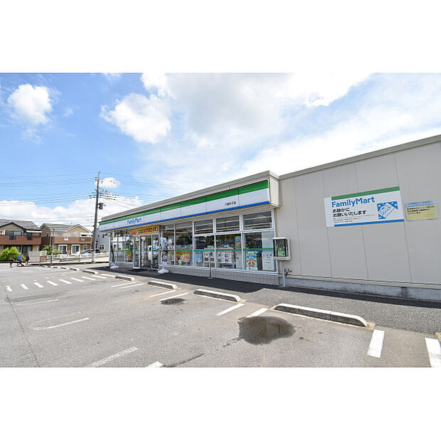 ファミリーマート川越牛子店