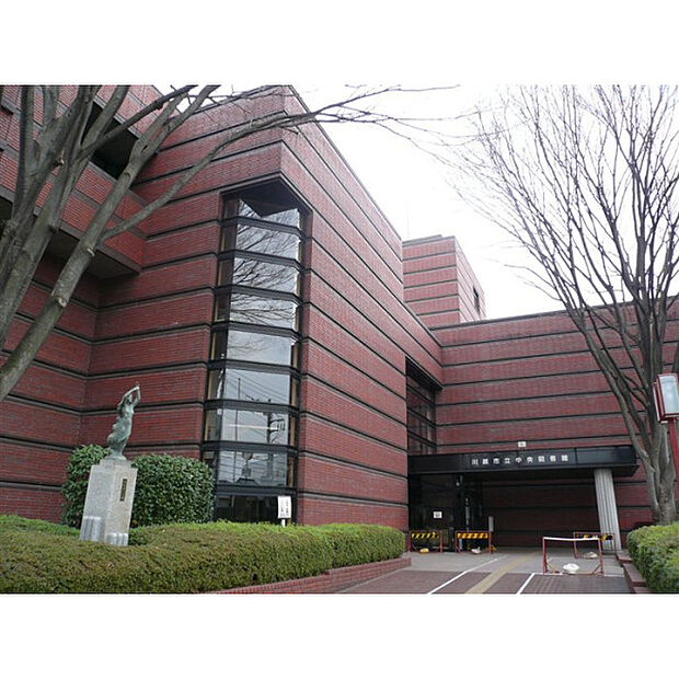 川越市立中央図書館