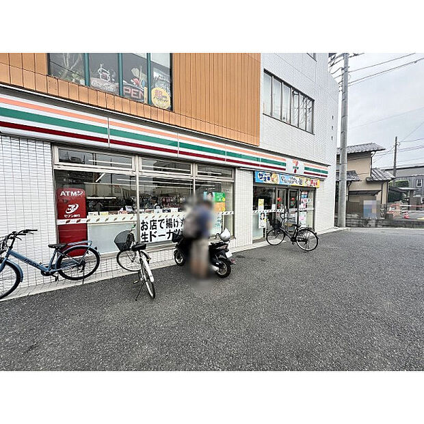 セブンイレブン川越南古谷店