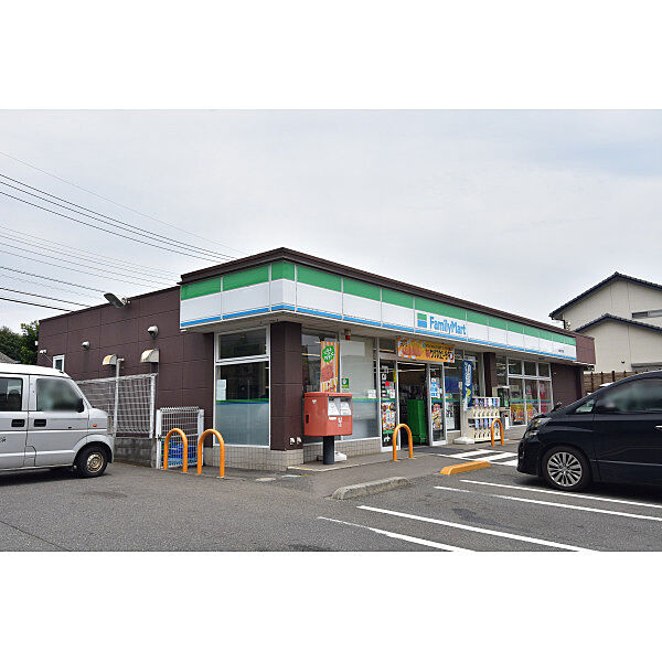 ファミリーマート　川越南大塚店