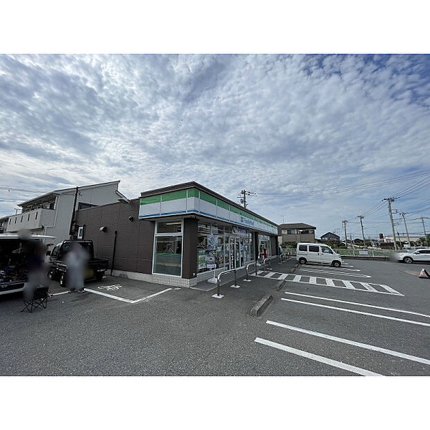 ファミリーマート川越府川高畑店