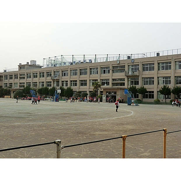 霞ヶ関小学校