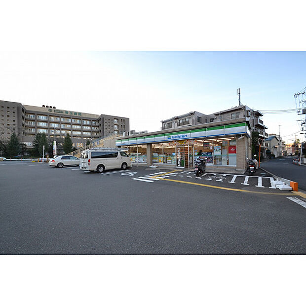 ファミリーマート