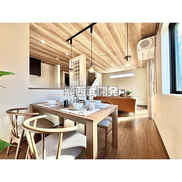 家具・調度品は販売価格に含まれません。