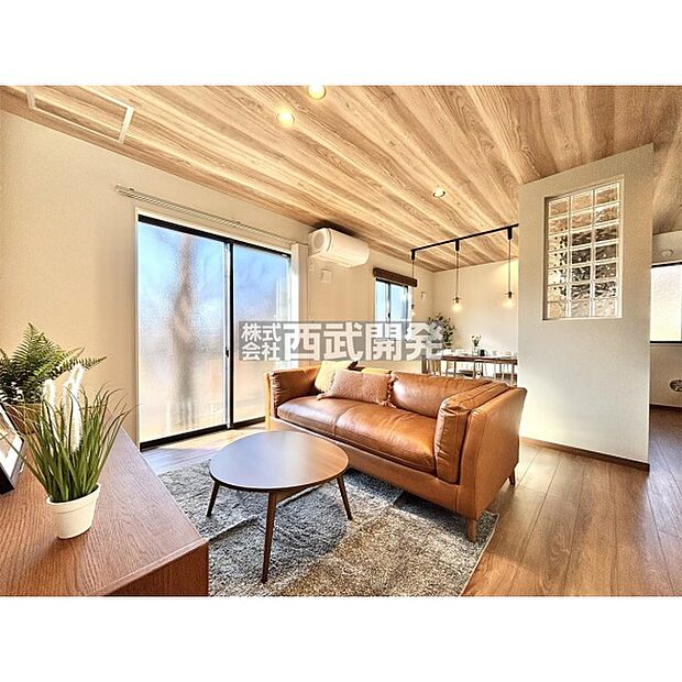 家具・調度品は販売価格に含まれません。