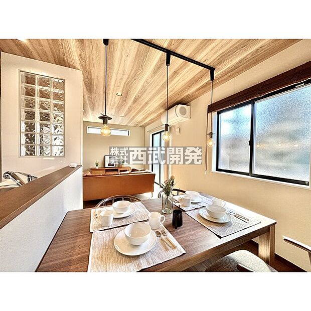 家具・調度品は販売価格に含まれません。