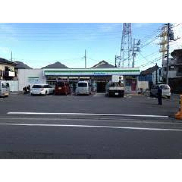 ファミリーマート南大泉六丁目店