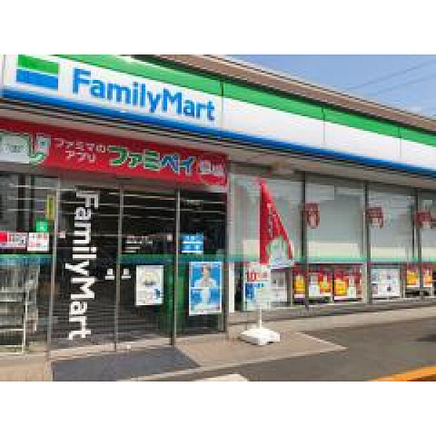 ファミリーマート東伏見駅前店