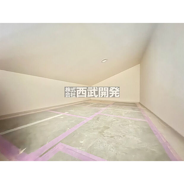 小屋裏収納