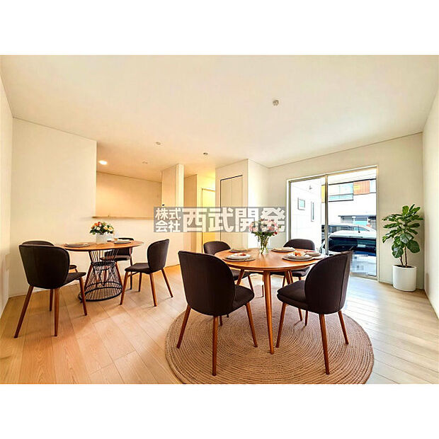 【配置してある家具や小物はCGによるイメージです。】