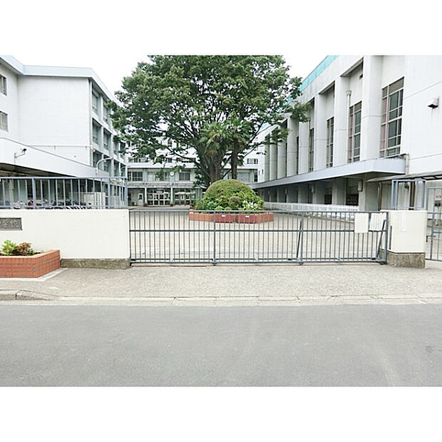 練馬区立関中学校