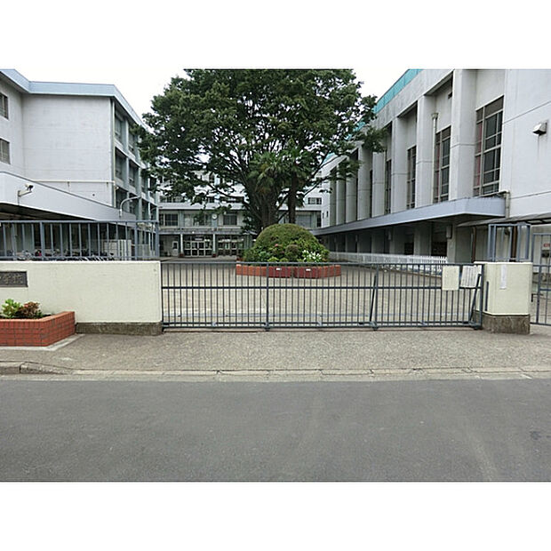 練馬区立関中学校