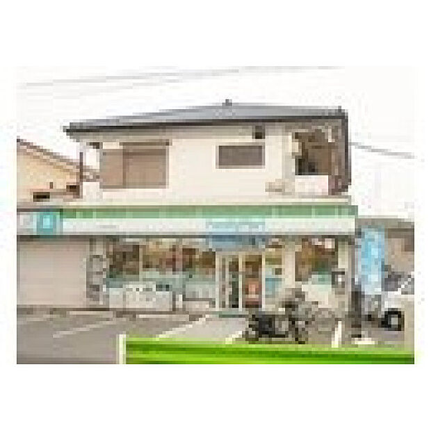 ファミリーマート西東京泉町店