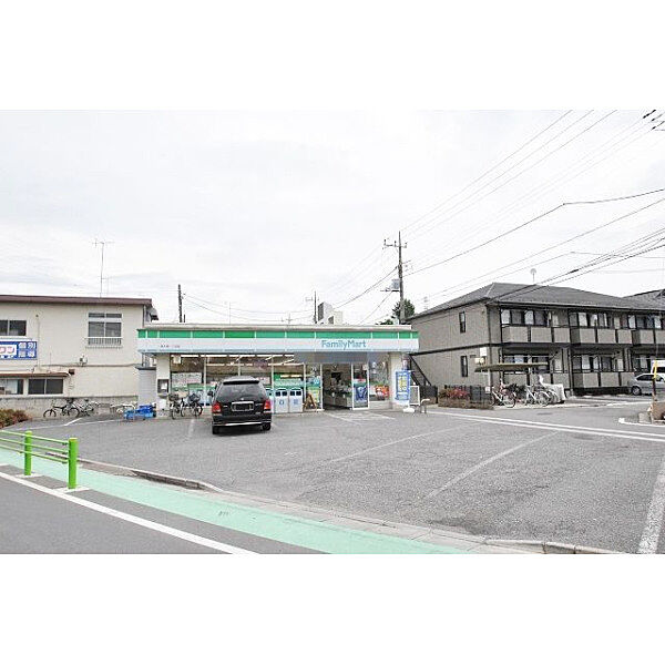 ファミリーマート南大泉三丁目店