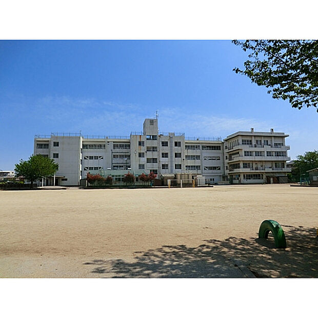 新座市立新堀小学校