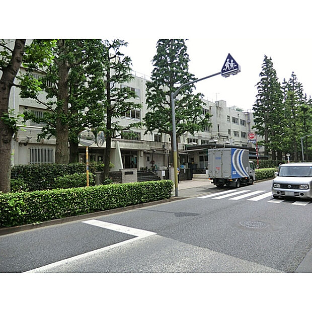 練馬区立石神井中学校