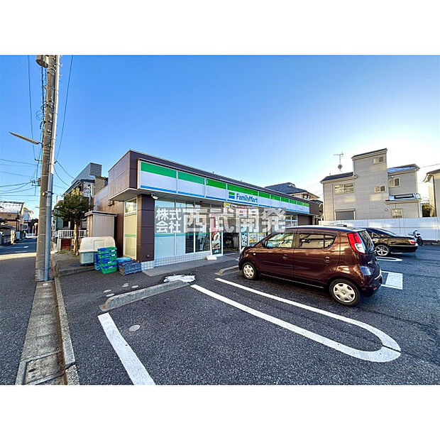 ファミリーマート大泉目白通り店