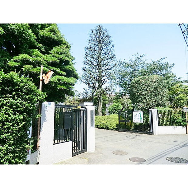 関町白百合幼稚園