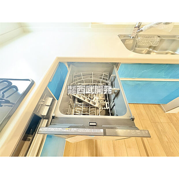 食洗機は毎日の家事の負担が大きい洗い物をサポートします。