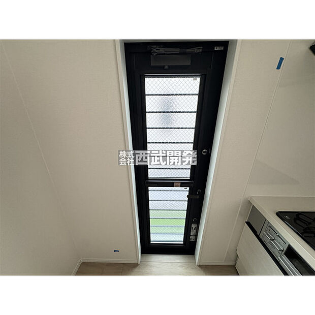 キッチン勝手口