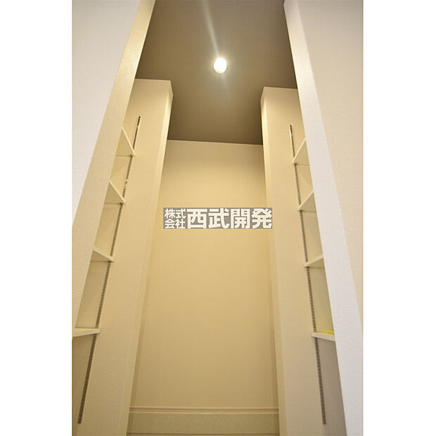 玄関シューズインクローク