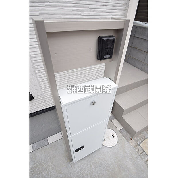 宅配ボックス付ポスト門柱